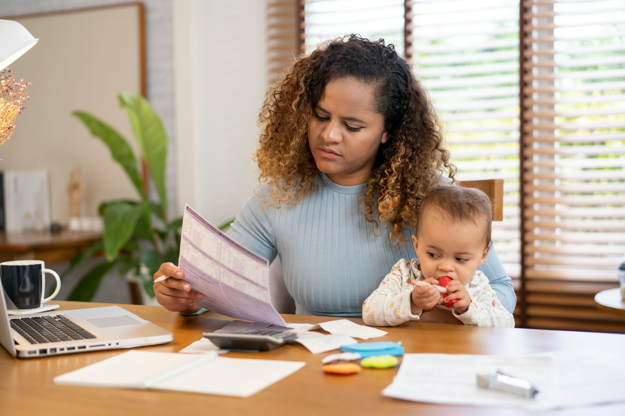 In The US, Unpaid Maternity Leave Costs Moms Almost $10k